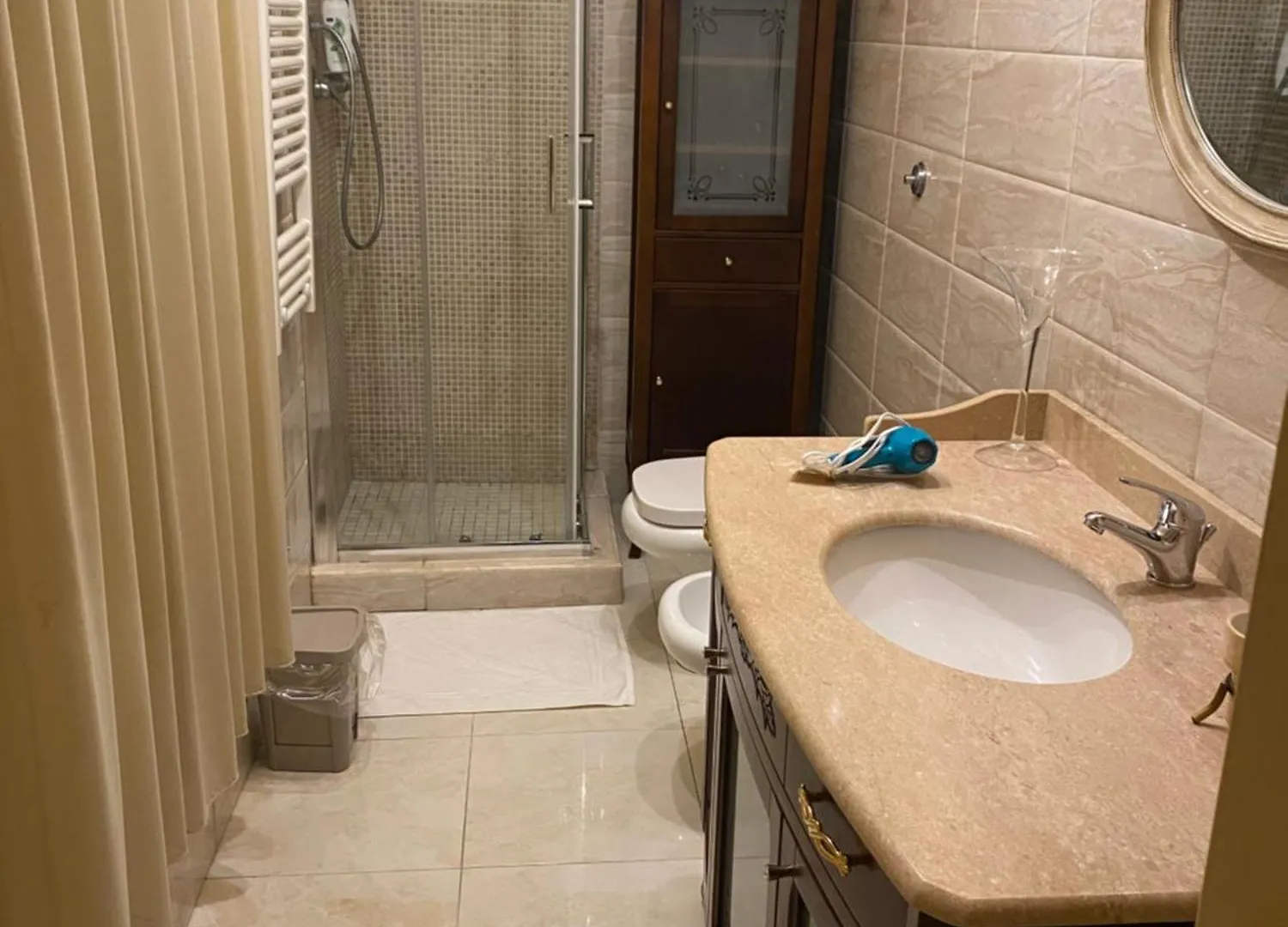 Apartment Guest House Into Naples Italy